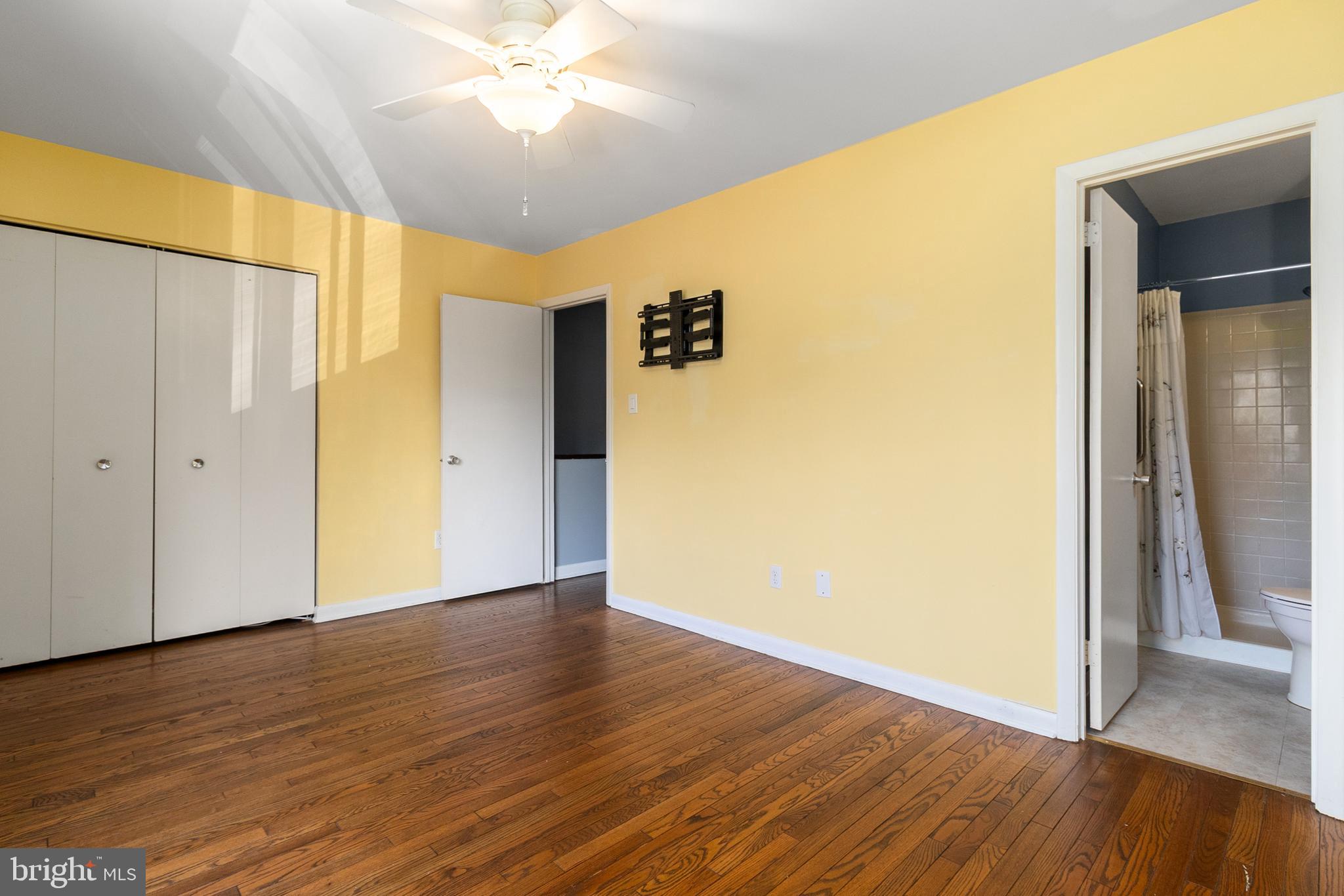 RESTON - Residential