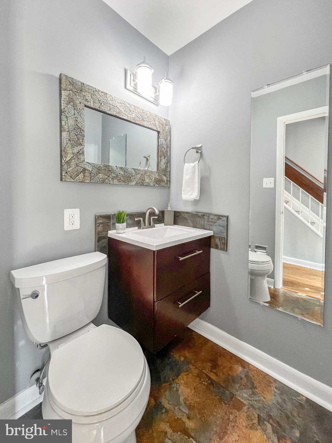 RESTON - Residential