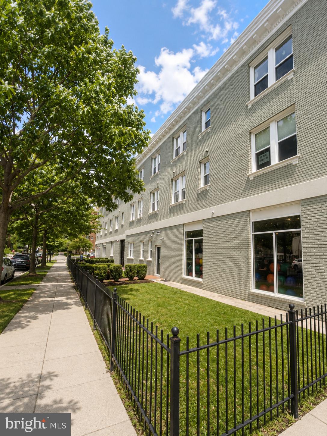 1352 LONGFELLOW STREET NW 206