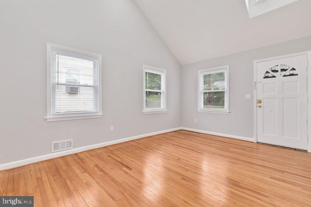 QUEENS CHAPEL MANOR - Residential