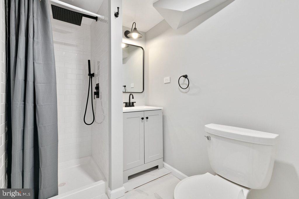 QUEENS CHAPEL MANOR - Residential