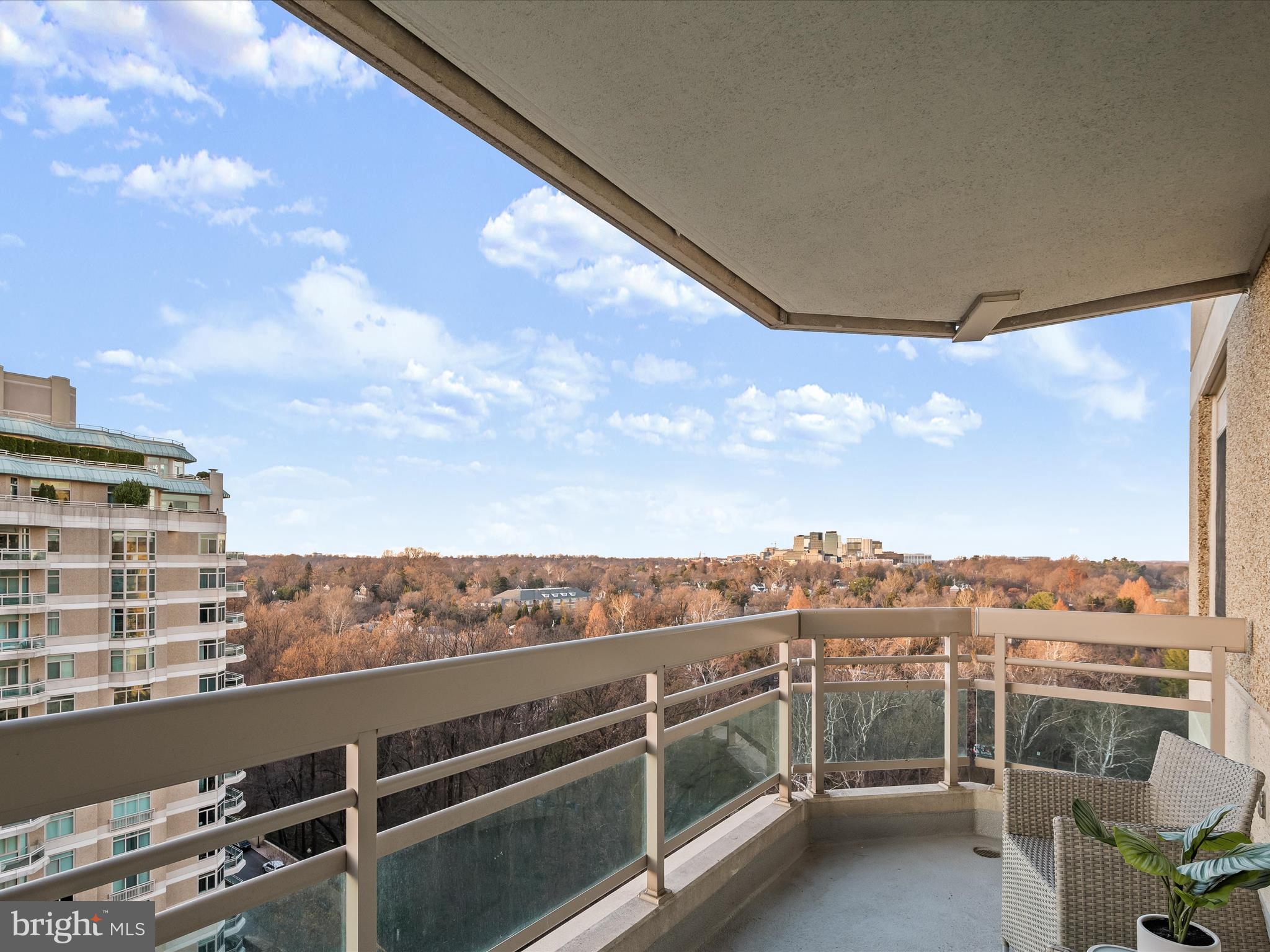 SOMERSET HOUSE - Residential