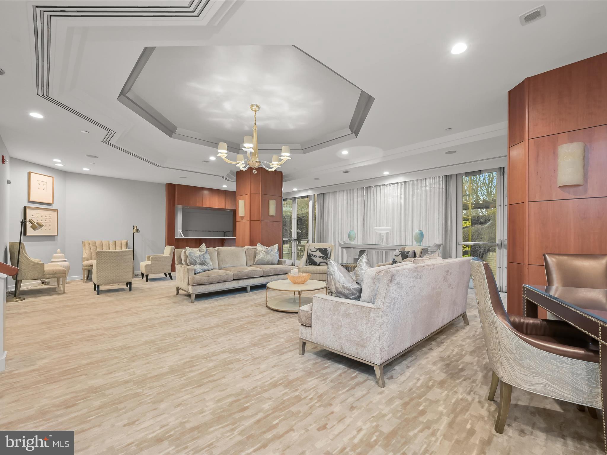 SOMERSET HOUSE - Residential