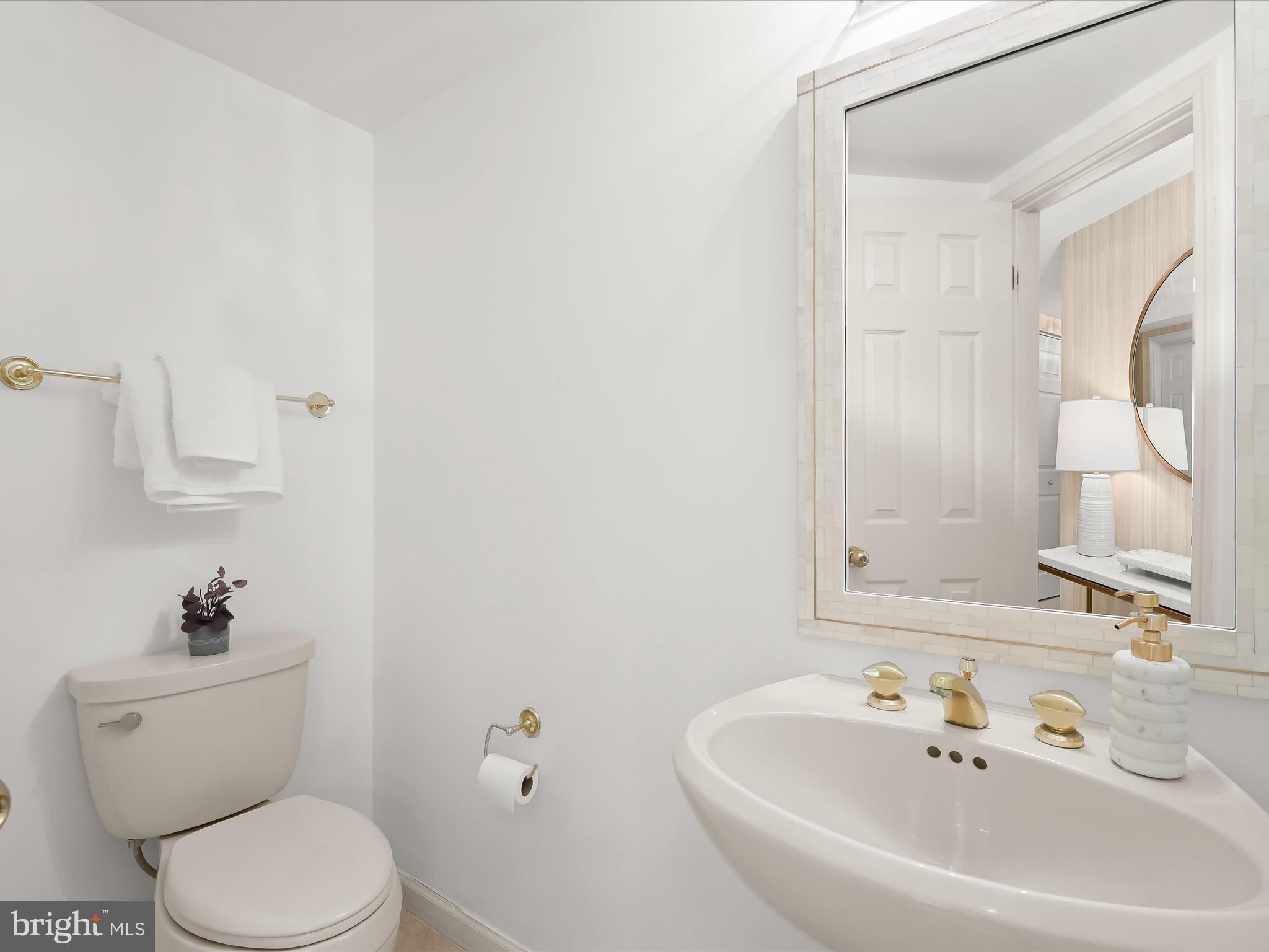 SOMERSET HOUSE - Residential