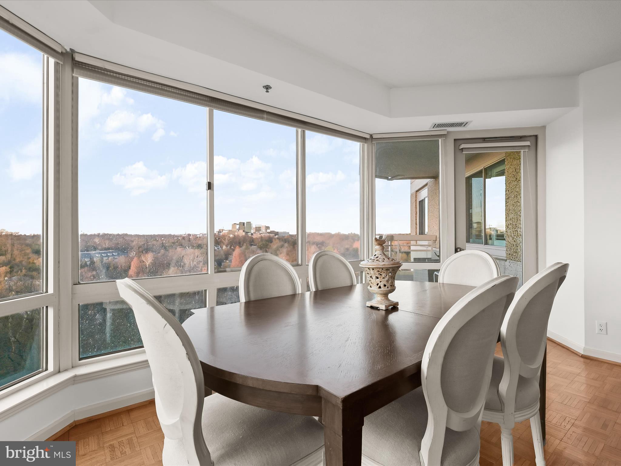 SOMERSET HOUSE - Residential