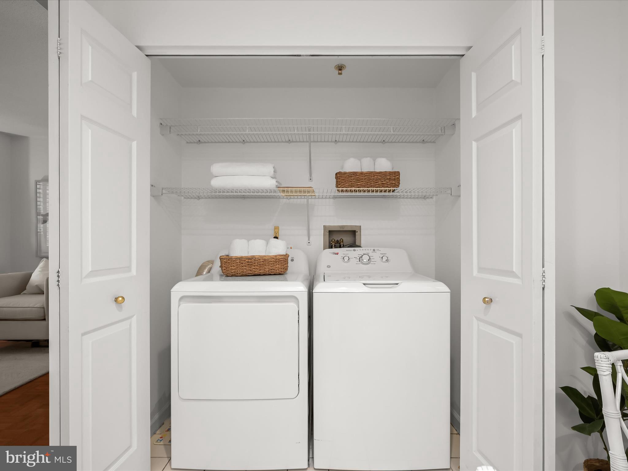 SOMERSET HOUSE - Residential