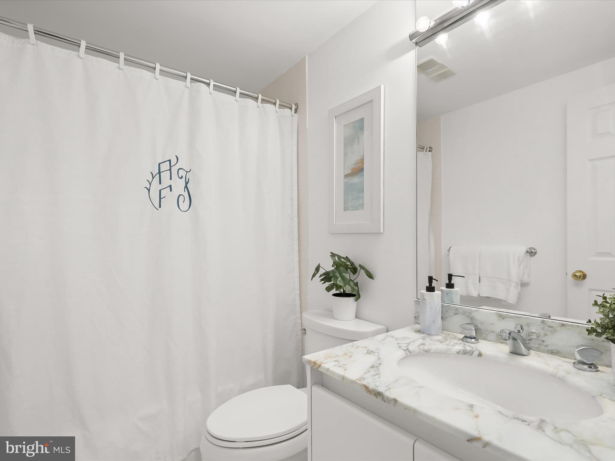 SOMERSET HOUSE - Residential