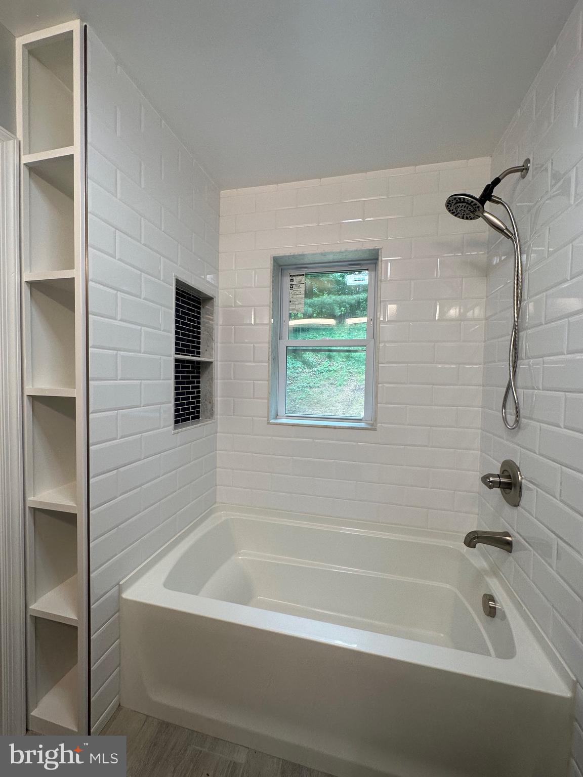 DALE CITY - Residential Lease