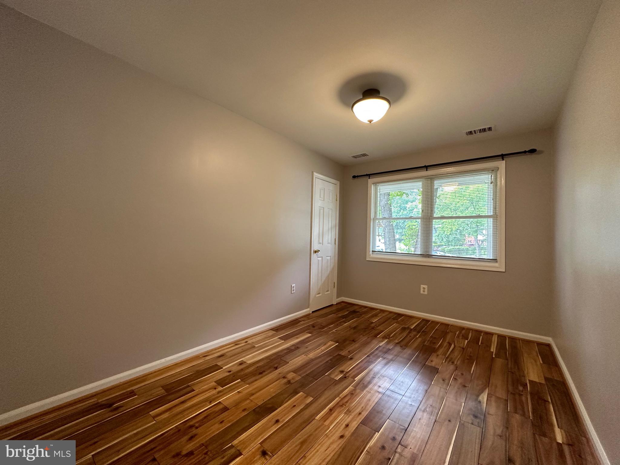 DALE CITY - Residential Lease