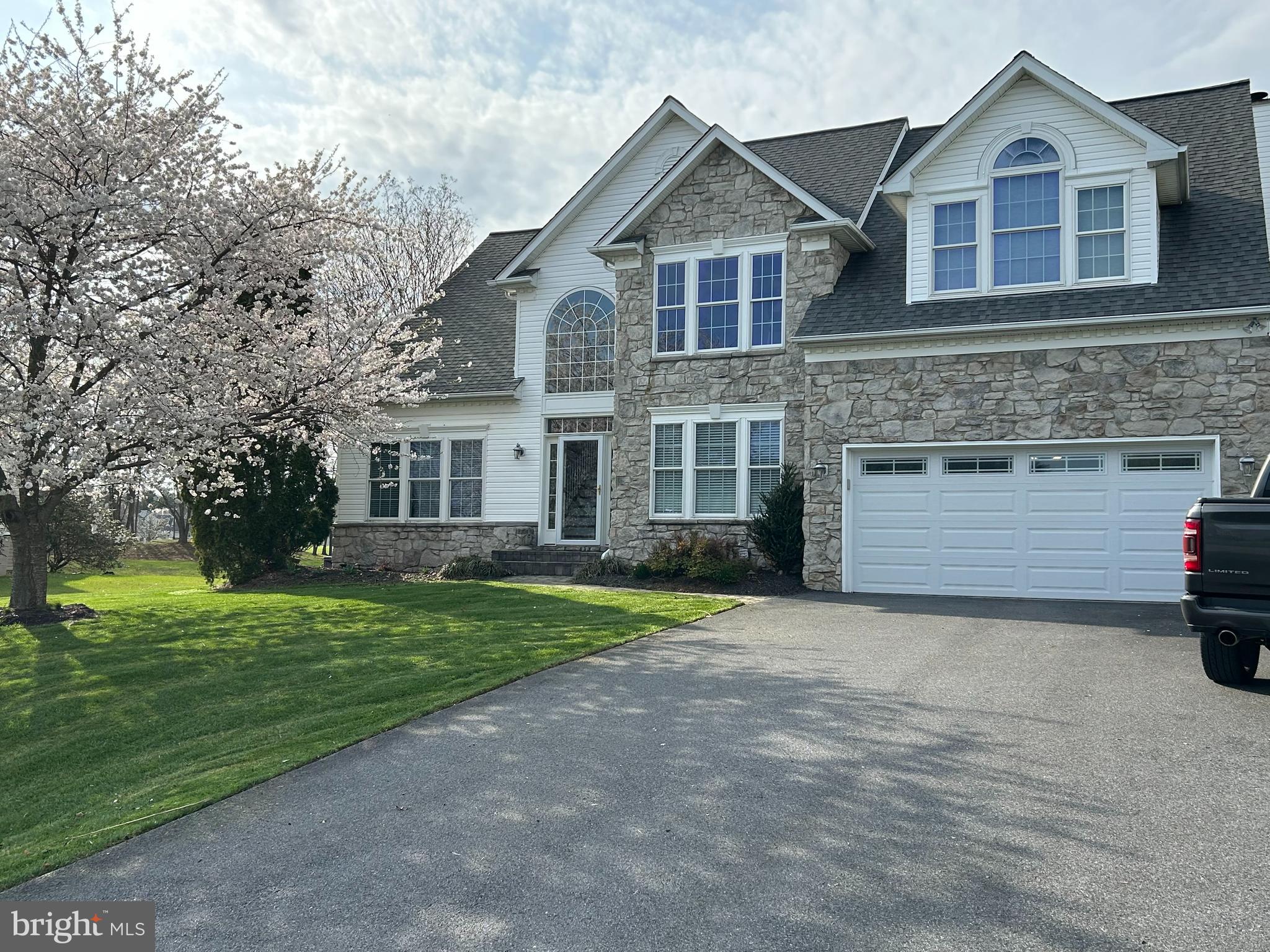 MANORWOOD - Residential