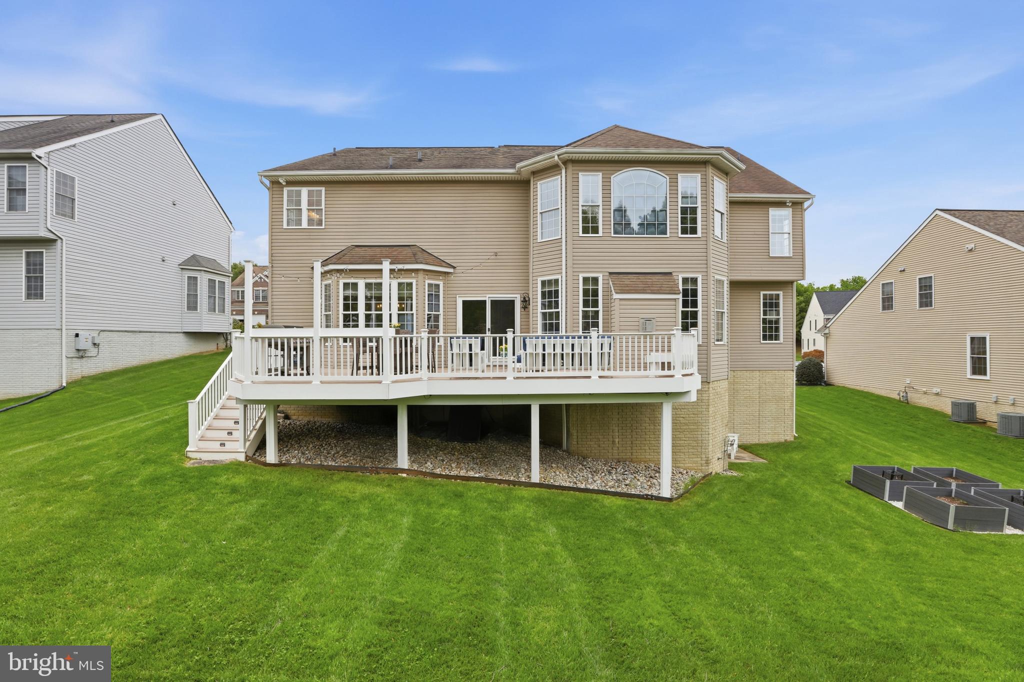 304 SADDLEBACK TRAIL