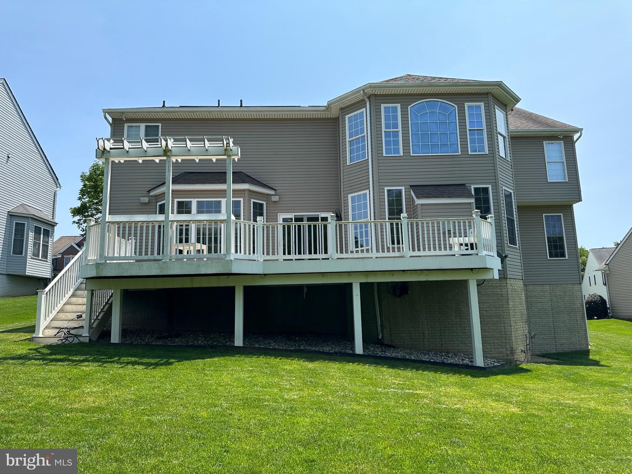 304 SADDLEBACK TRAIL