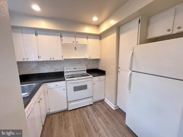 FAIRLINGTON VILLAGES - Residential Lease