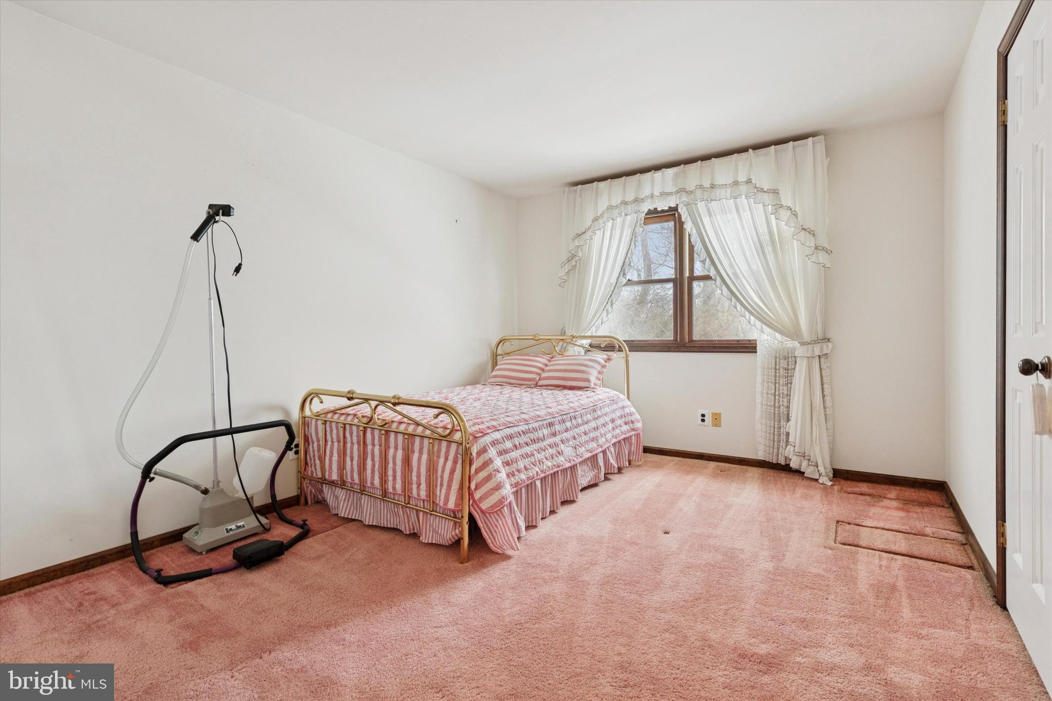 MOUNTAIN VIEW - Residential