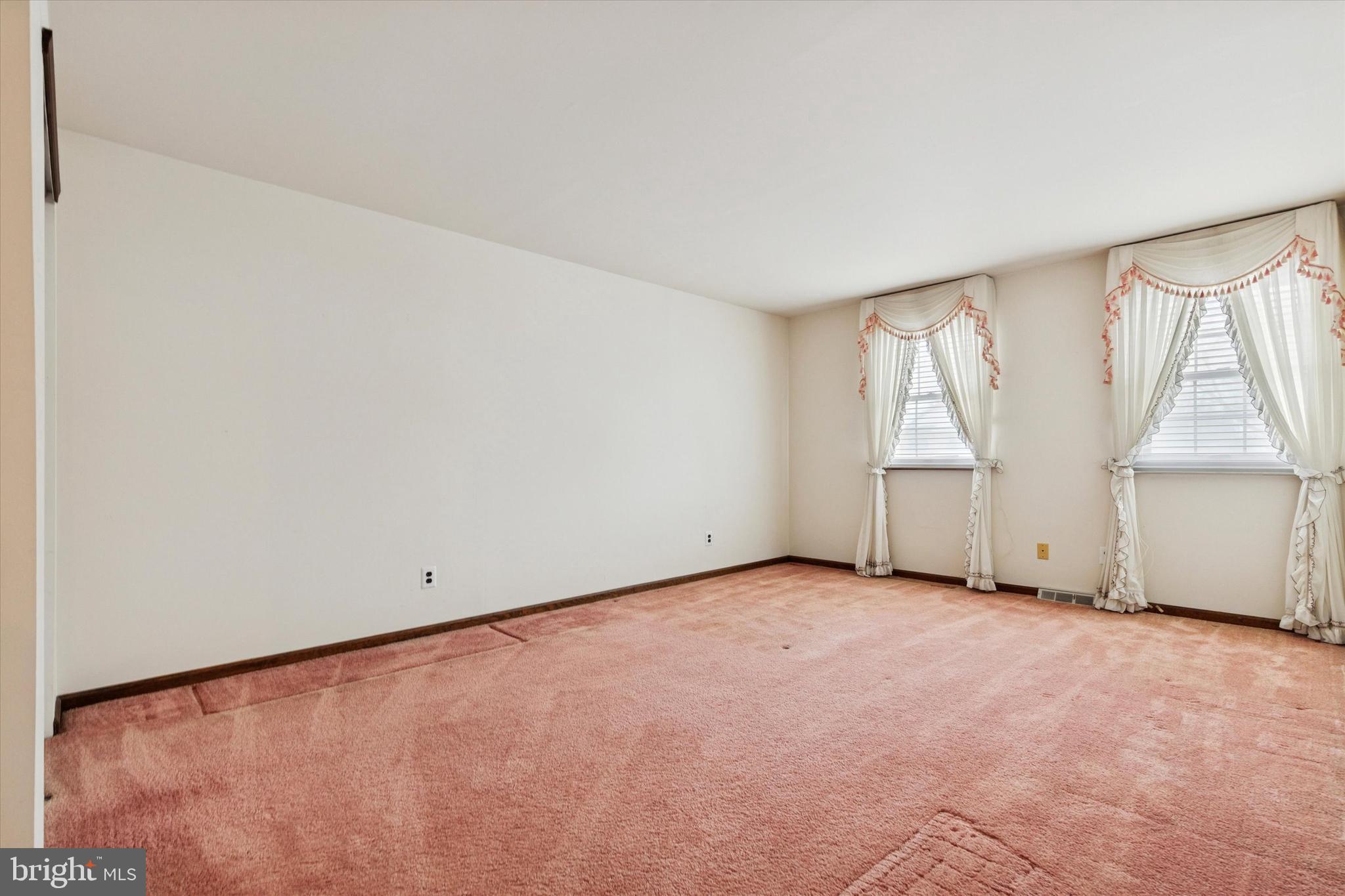 MOUNTAIN VIEW - Residential