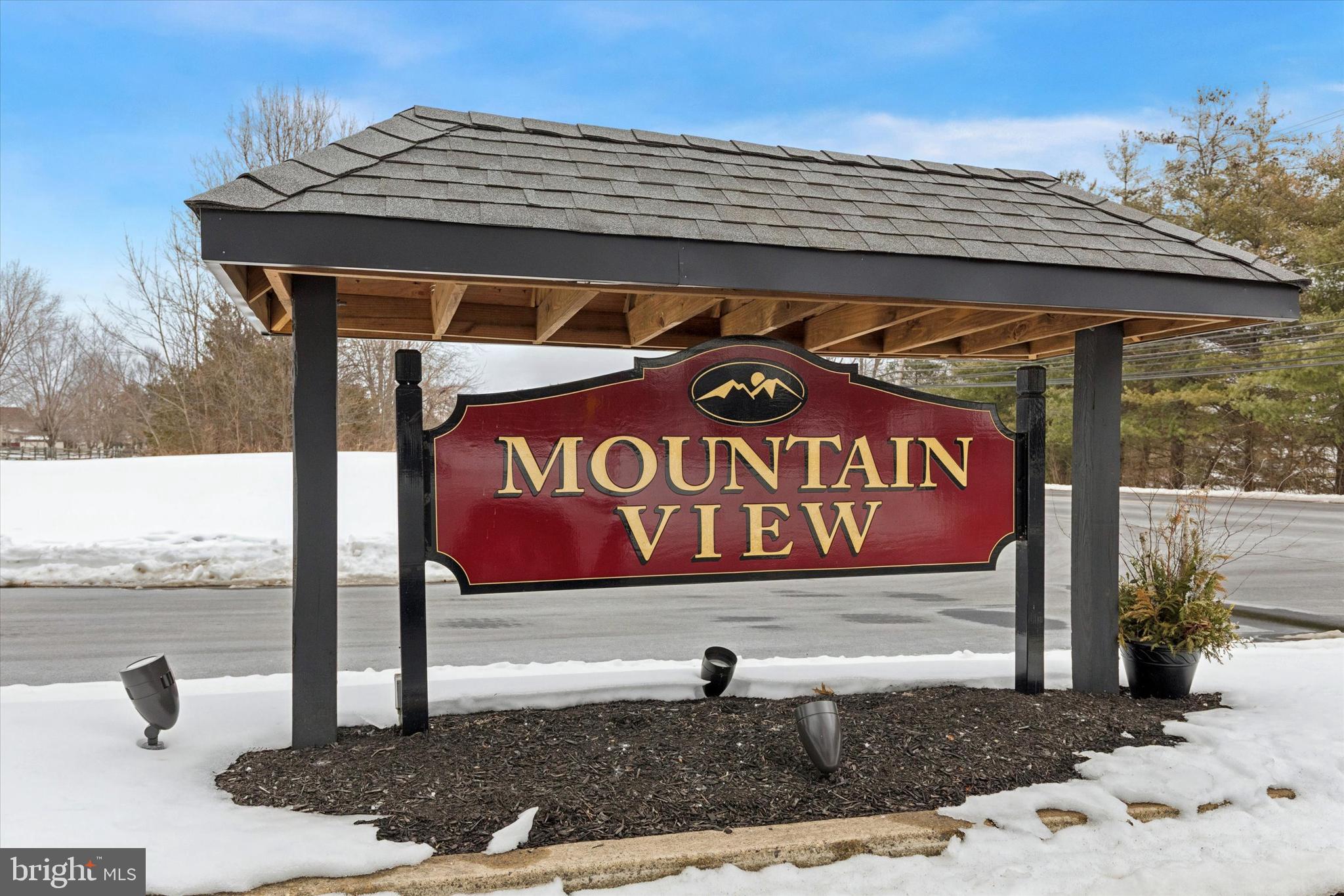 MOUNTAIN VIEW - Residential