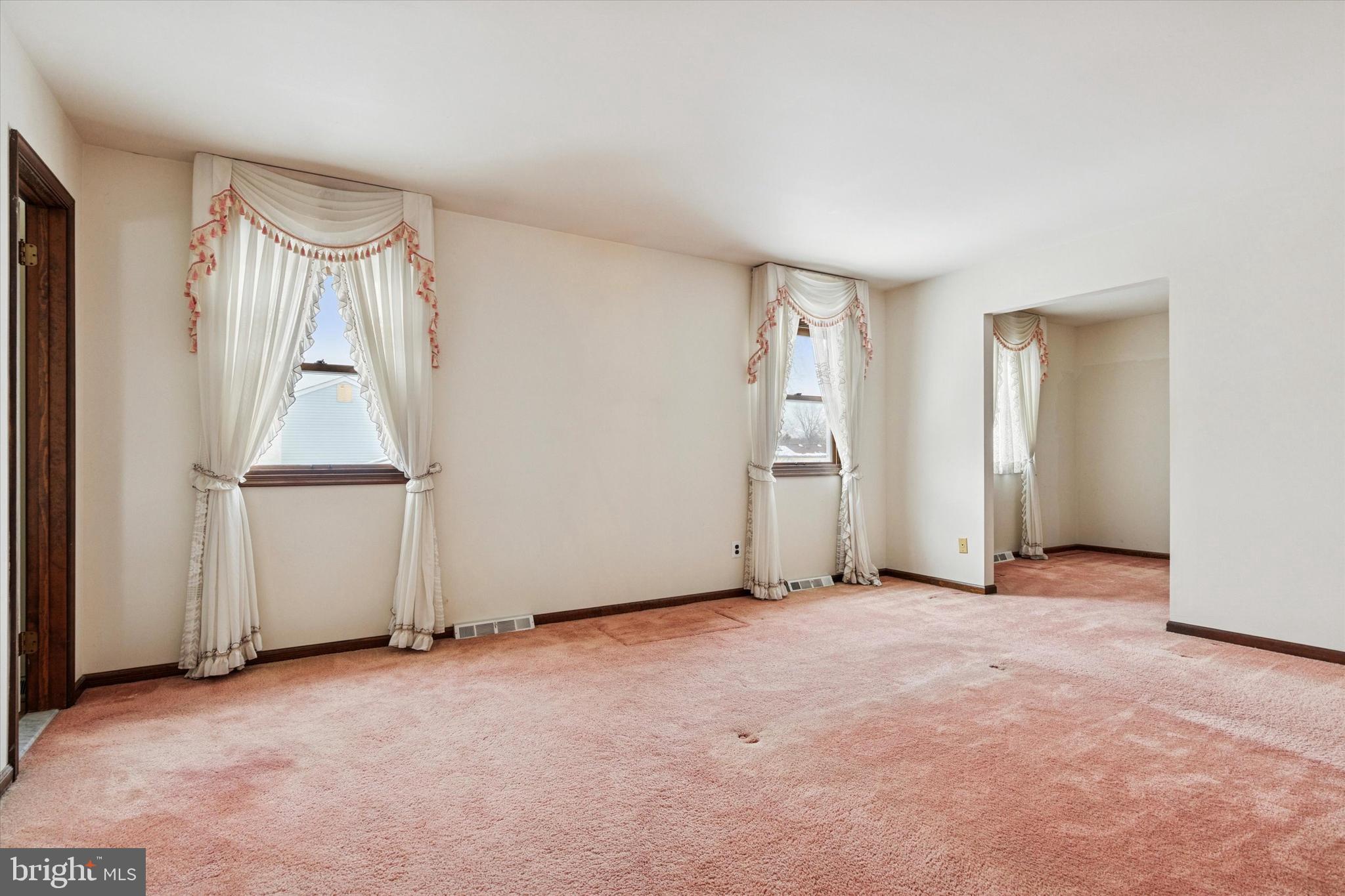 MOUNTAIN VIEW - Residential