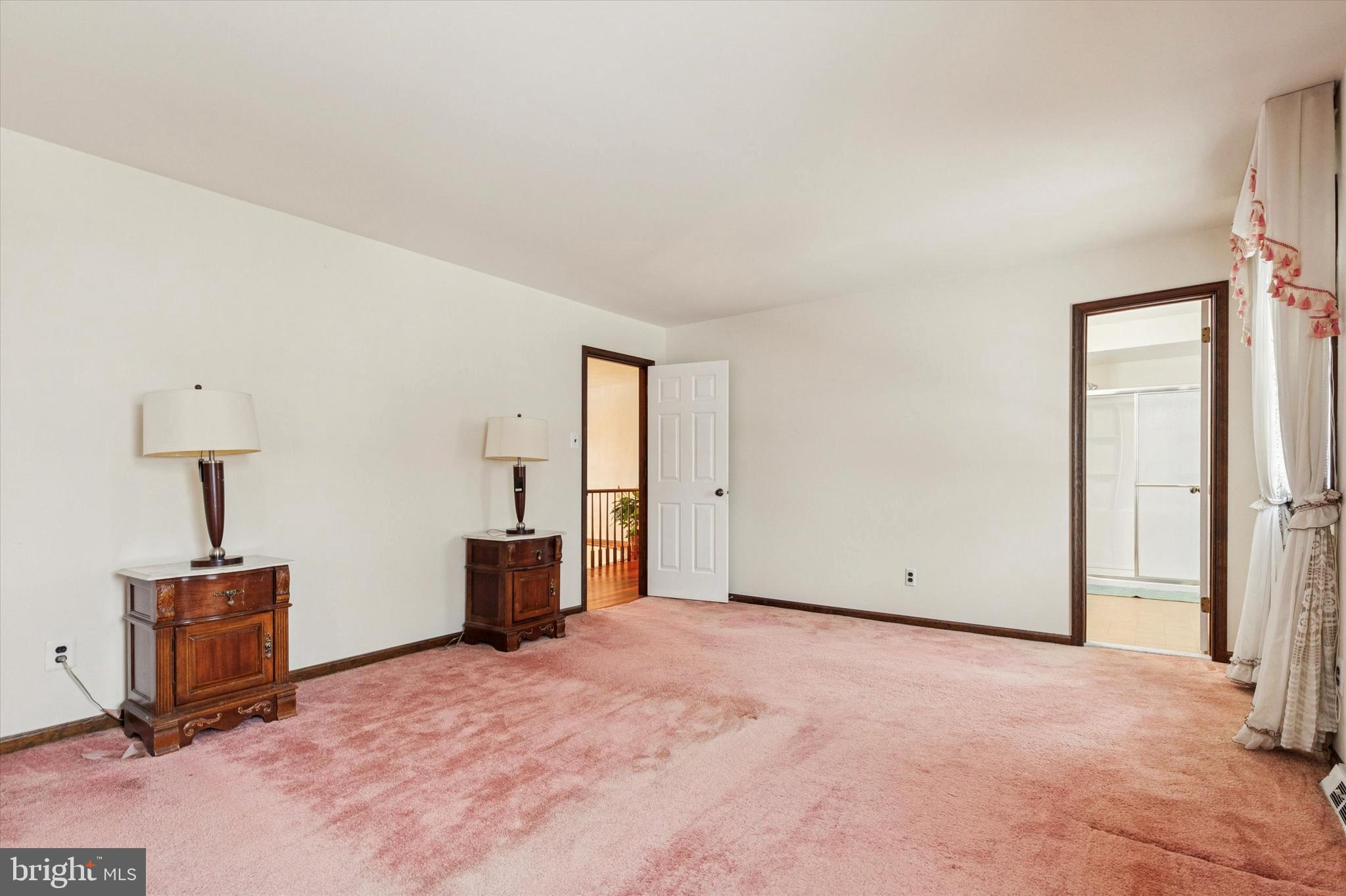 MOUNTAIN VIEW - Residential