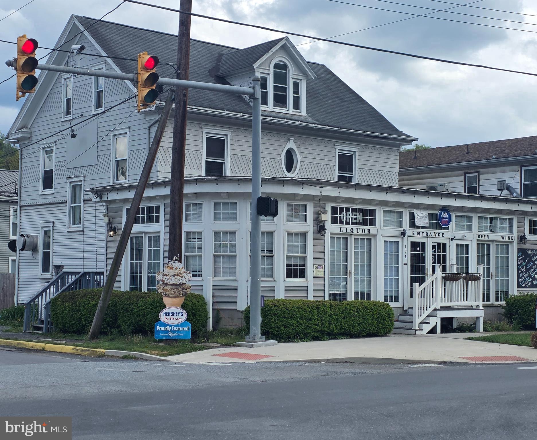 174 N WASHINGTON STREET