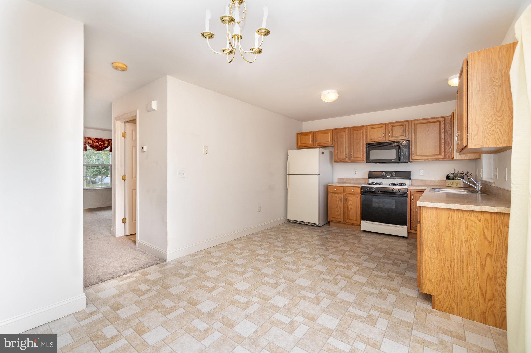 BRADFORD ESTATES - Residential