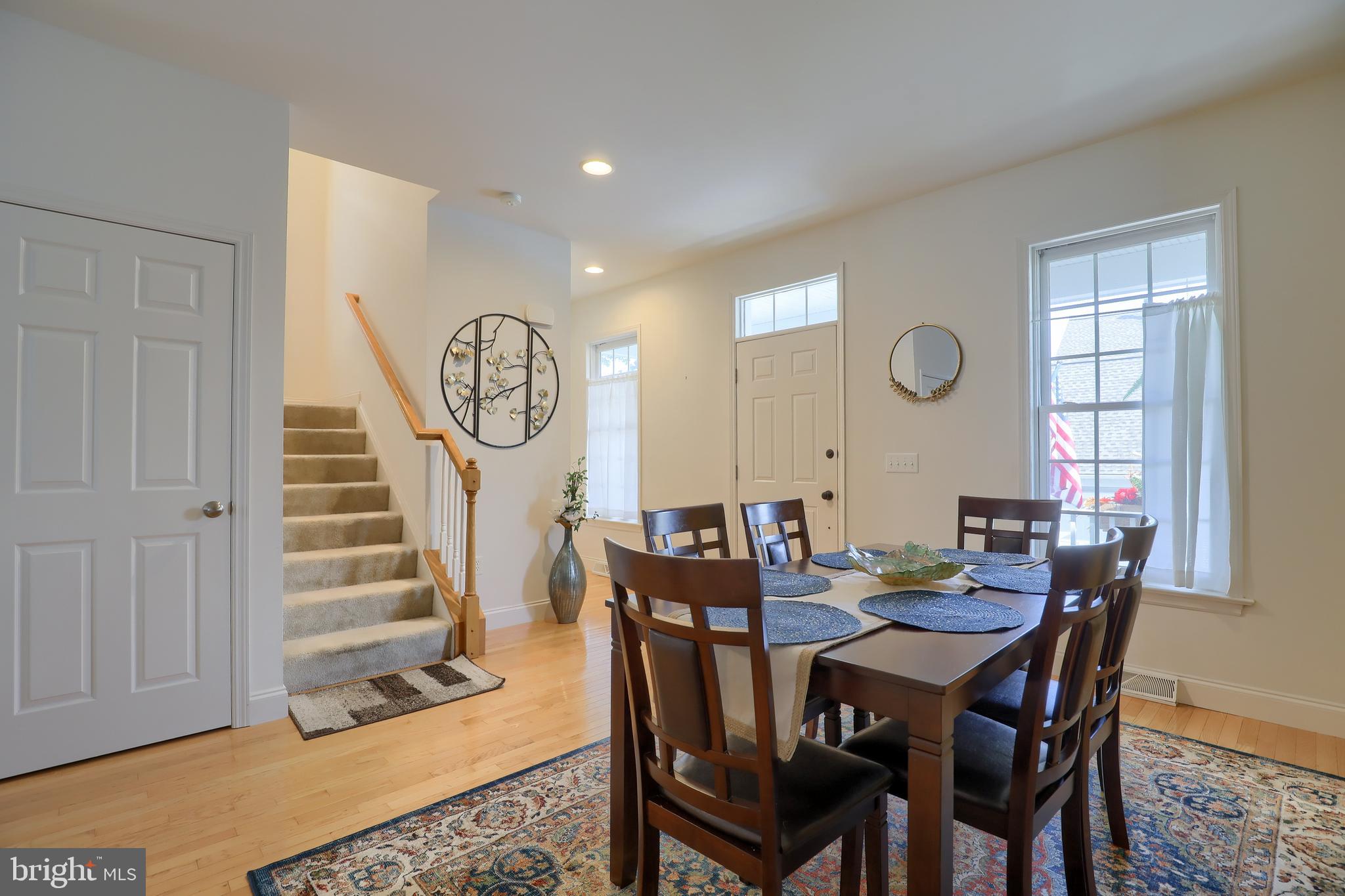 FLORIN HILL - Residential