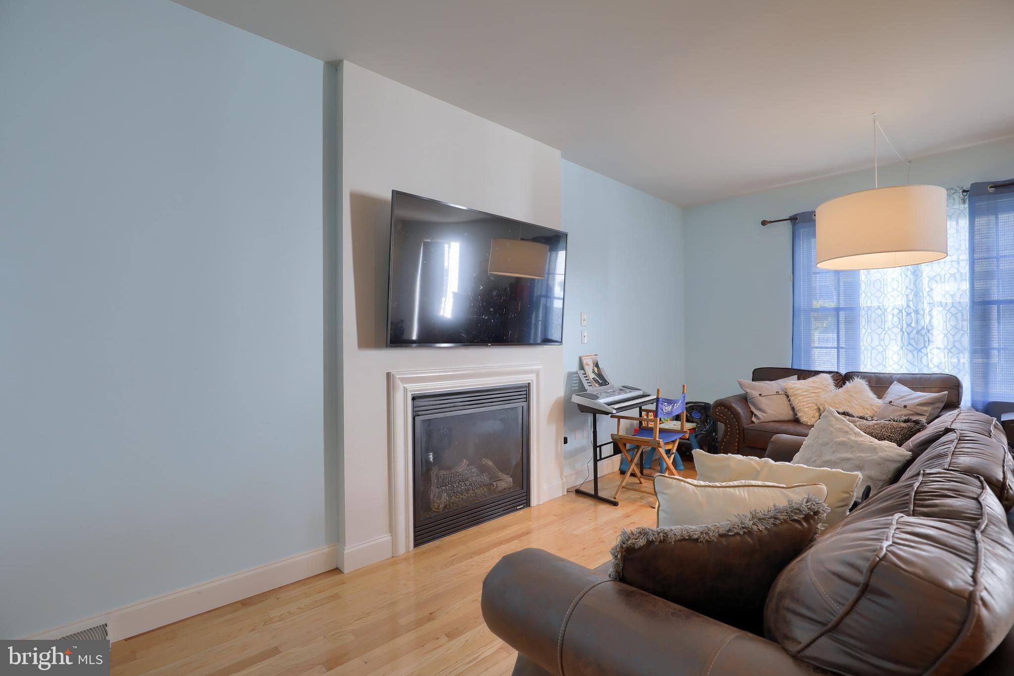 FLORIN HILL - Residential