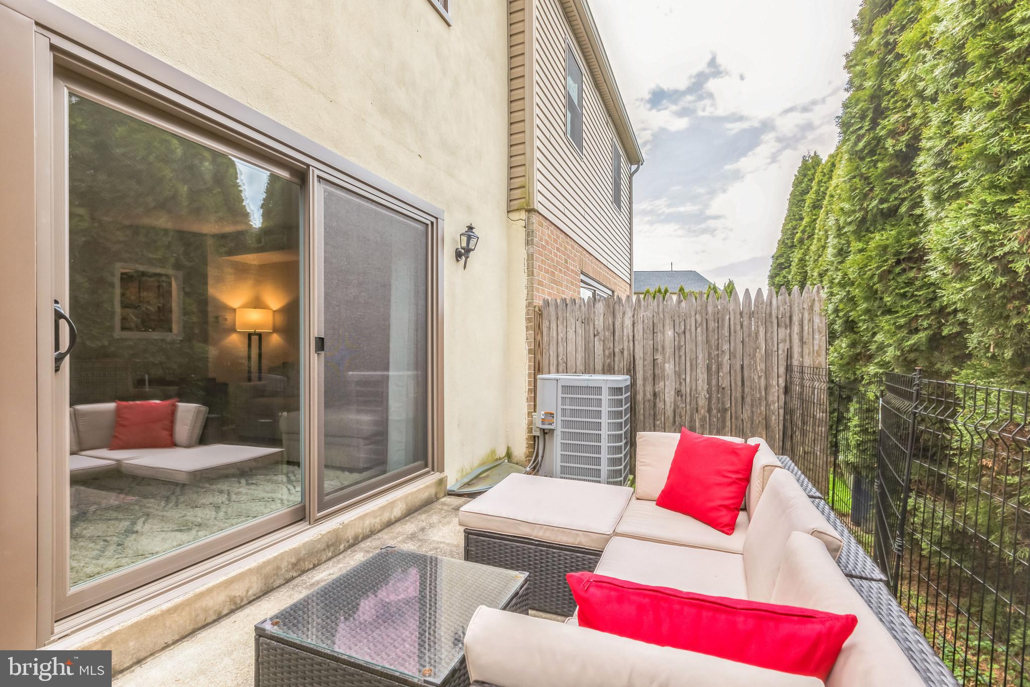 NORWOOD HOUSE - Residential