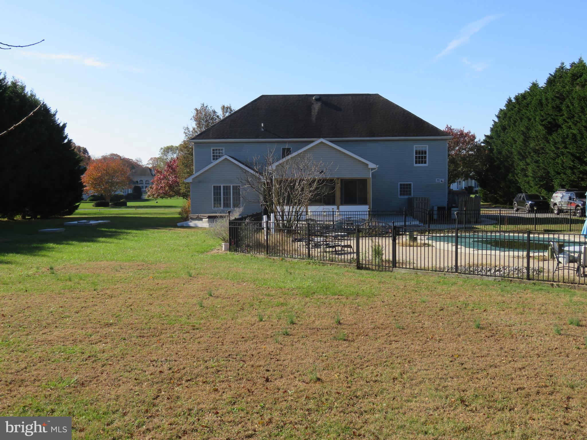 27 BRIDLE RIDGE CIRCLE