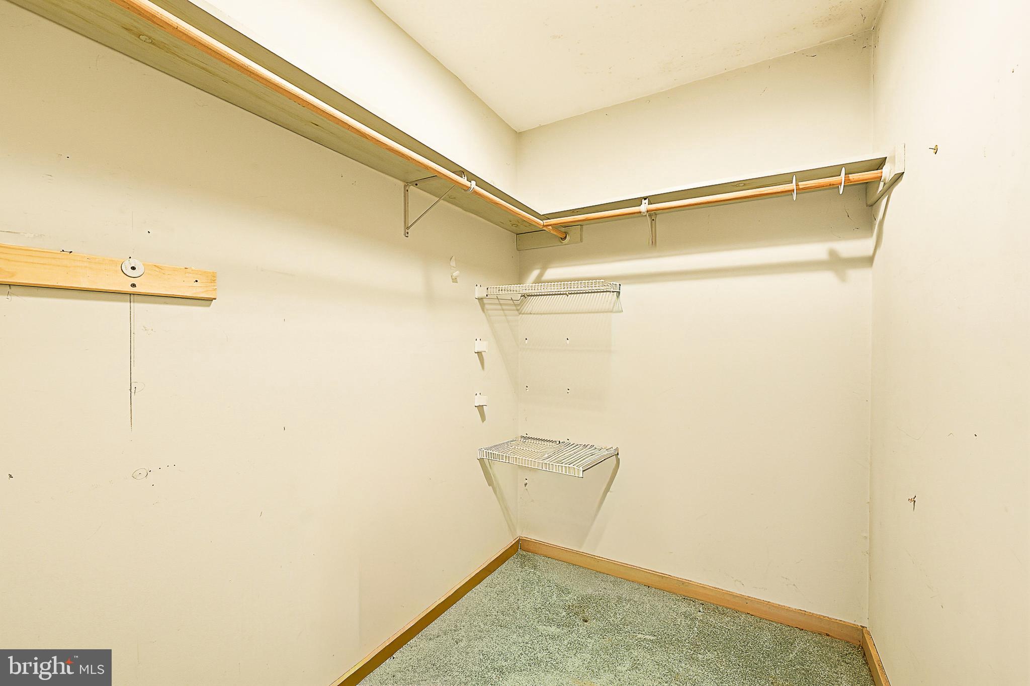 GLENWOOD FOREST - Residential