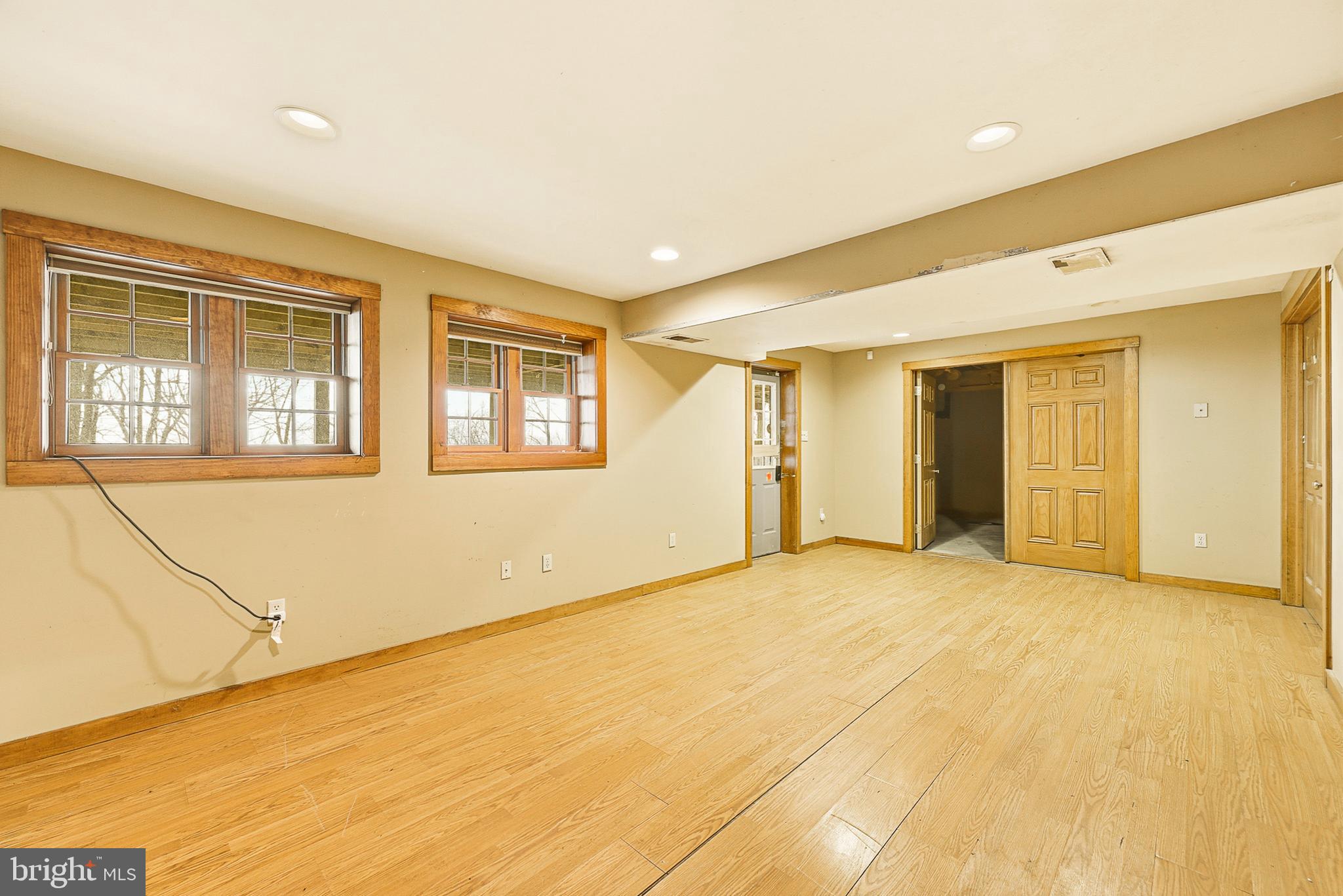 GLENWOOD FOREST - Residential