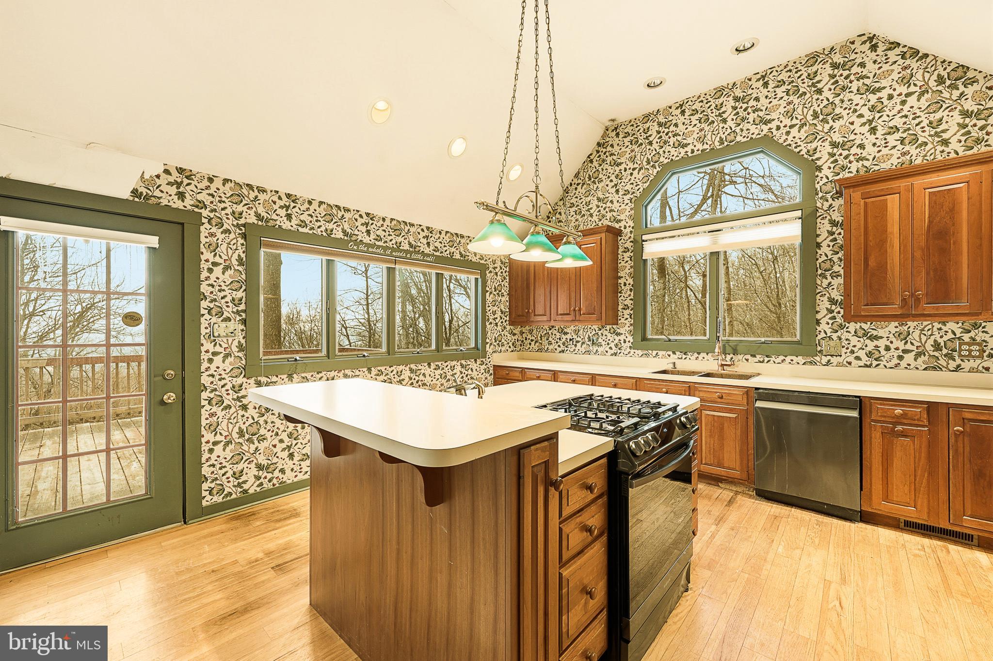 GLENWOOD FOREST - Residential