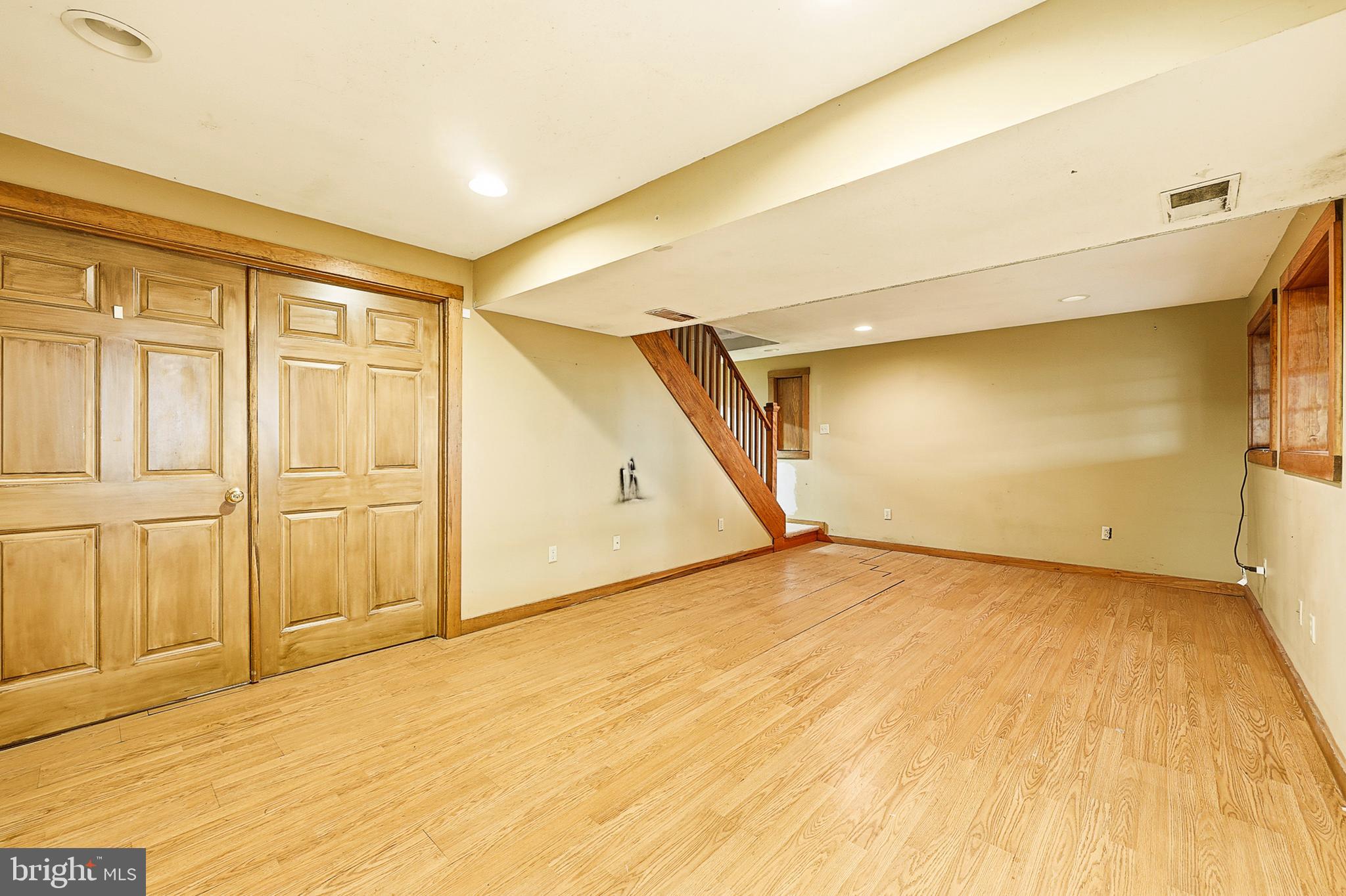 GLENWOOD FOREST - Residential