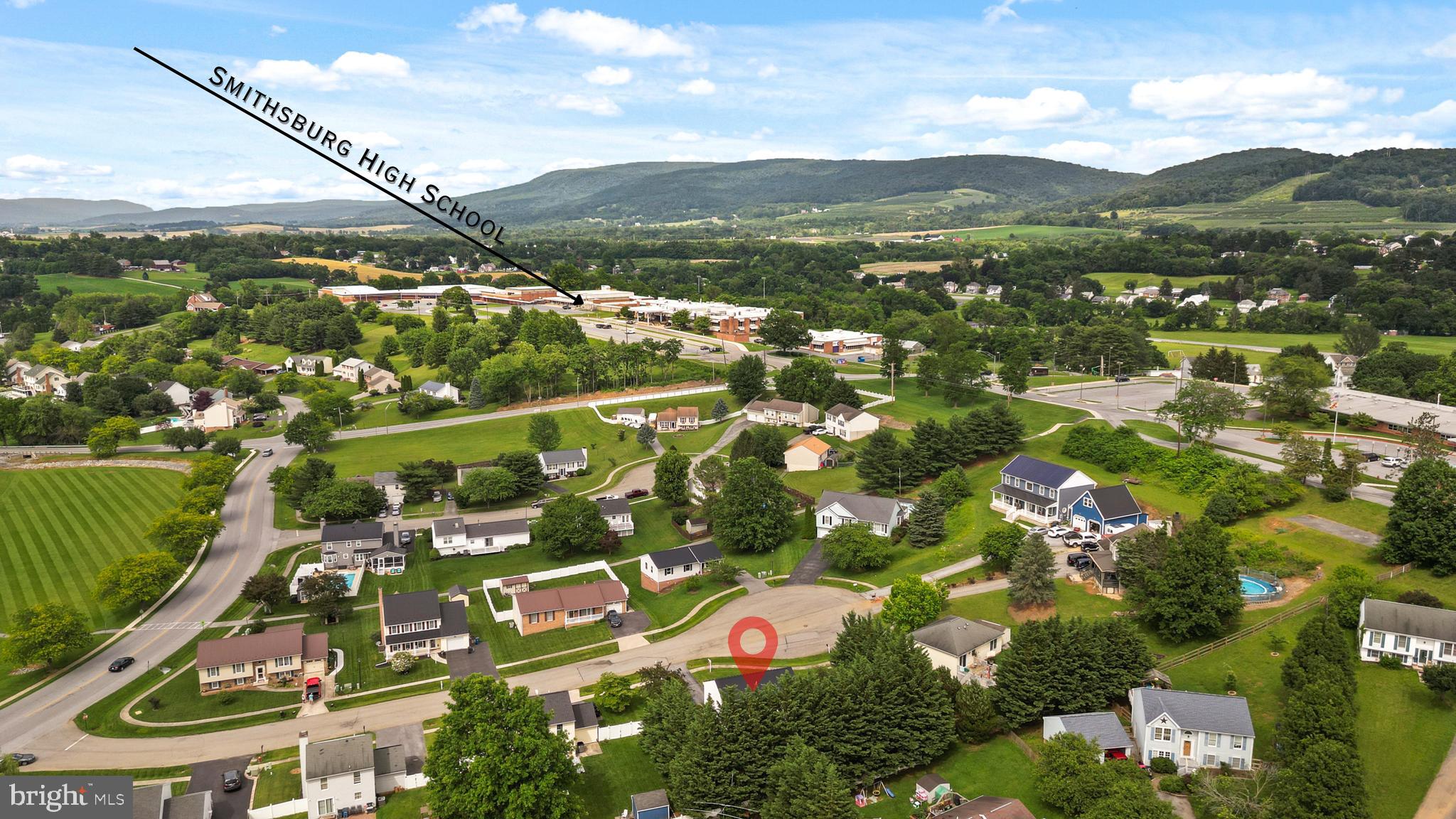 WHISPERING HILLS - Residential