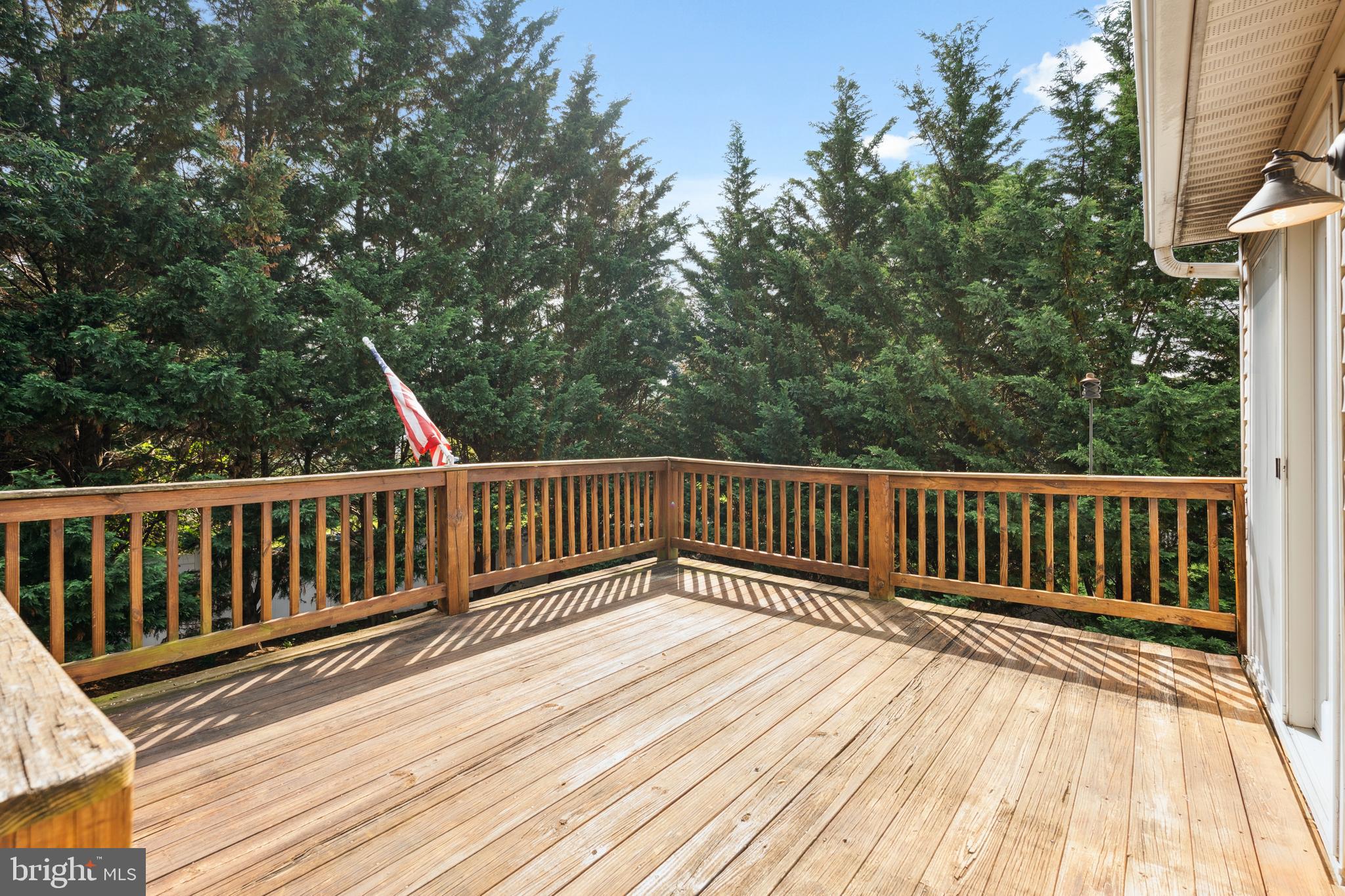 WHISPERING HILLS - Residential