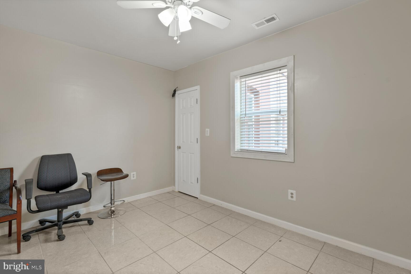 TRINIDAD - Commercial Sale