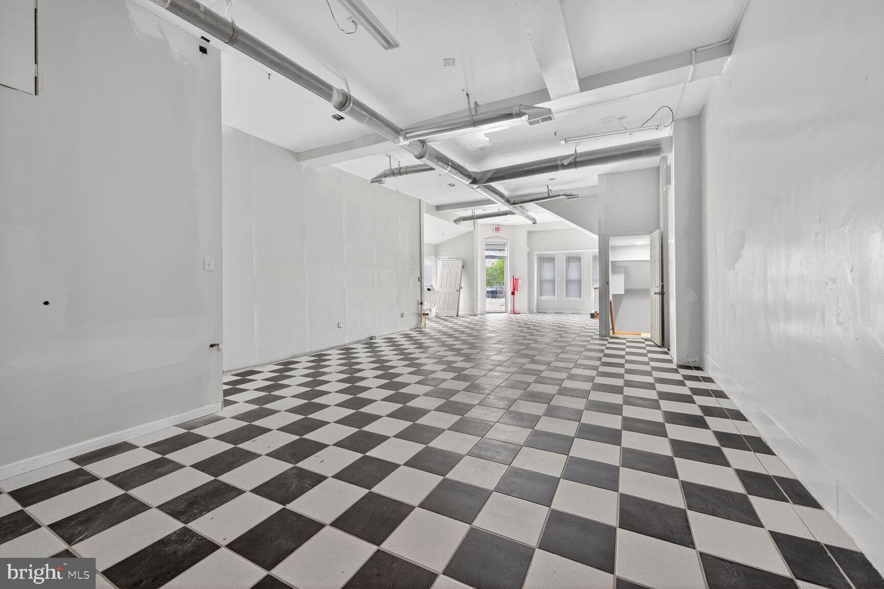 TRINIDAD - Commercial Sale