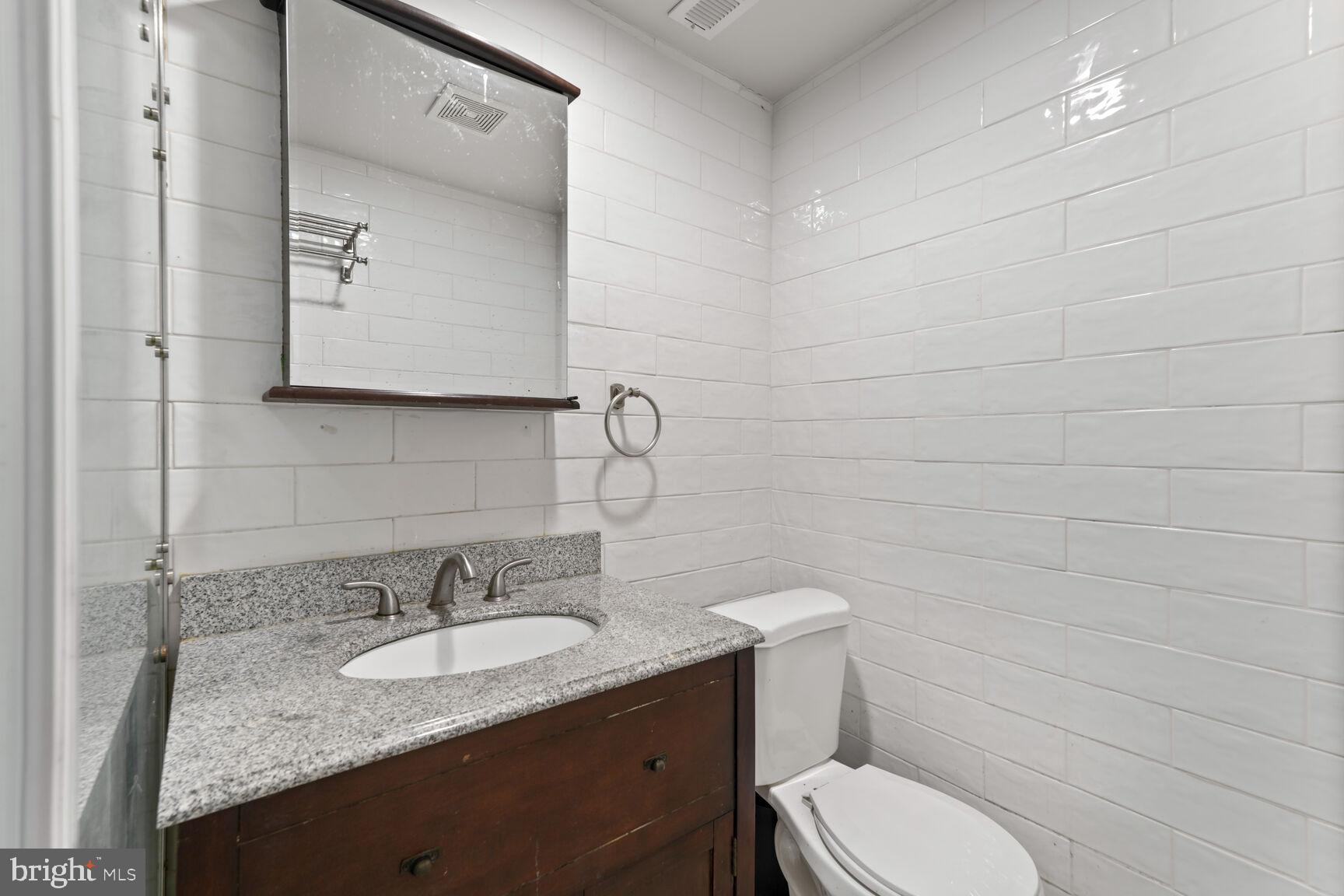 TRINIDAD - Commercial Sale