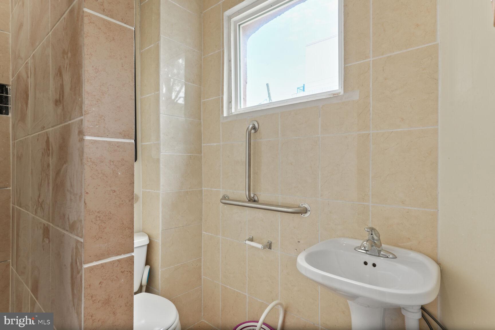 TRINIDAD - Commercial Sale