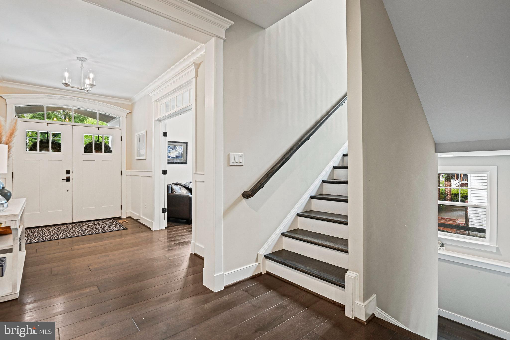 VIENNA WOODS - Residential