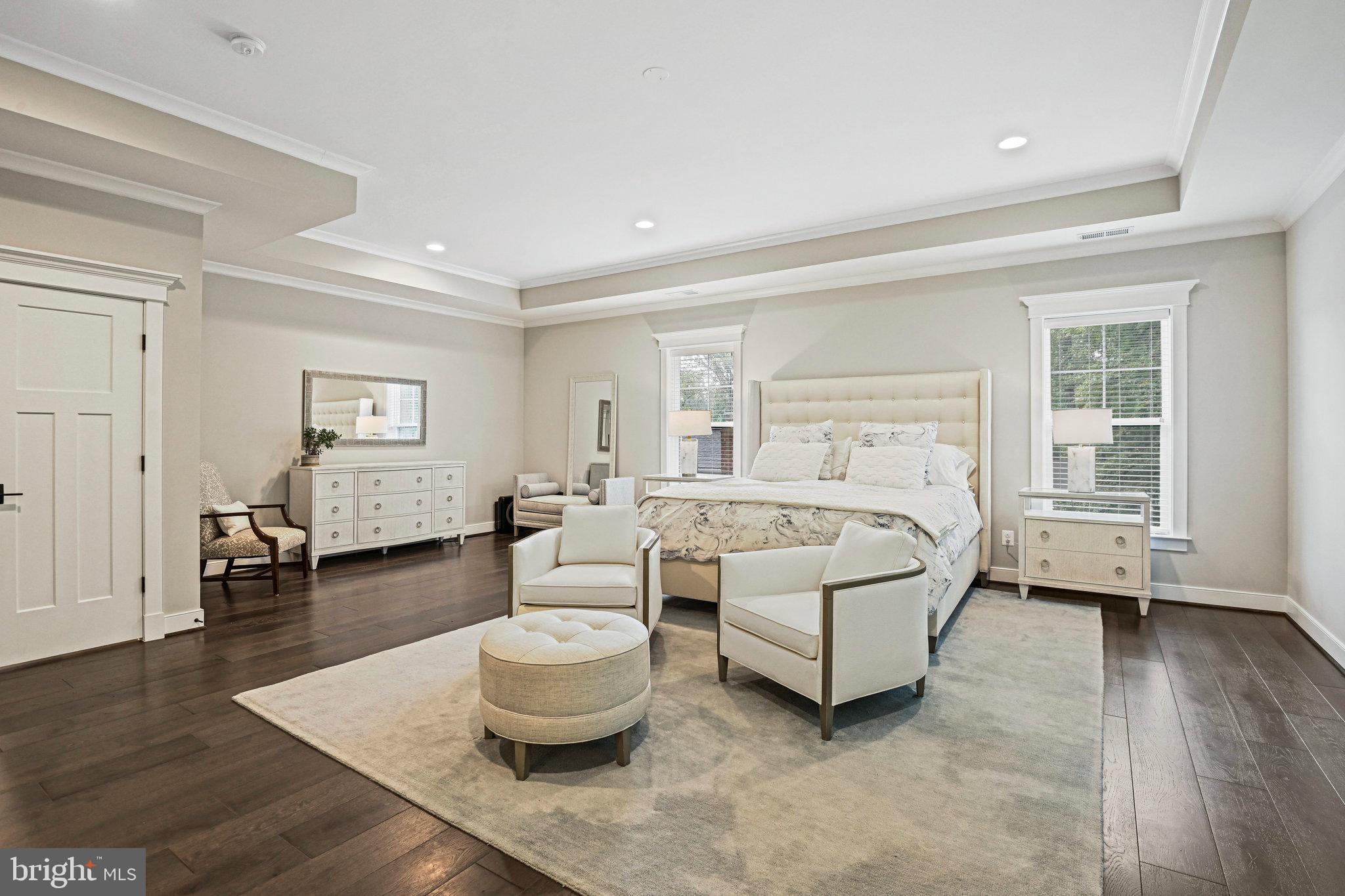 VIENNA WOODS - Residential