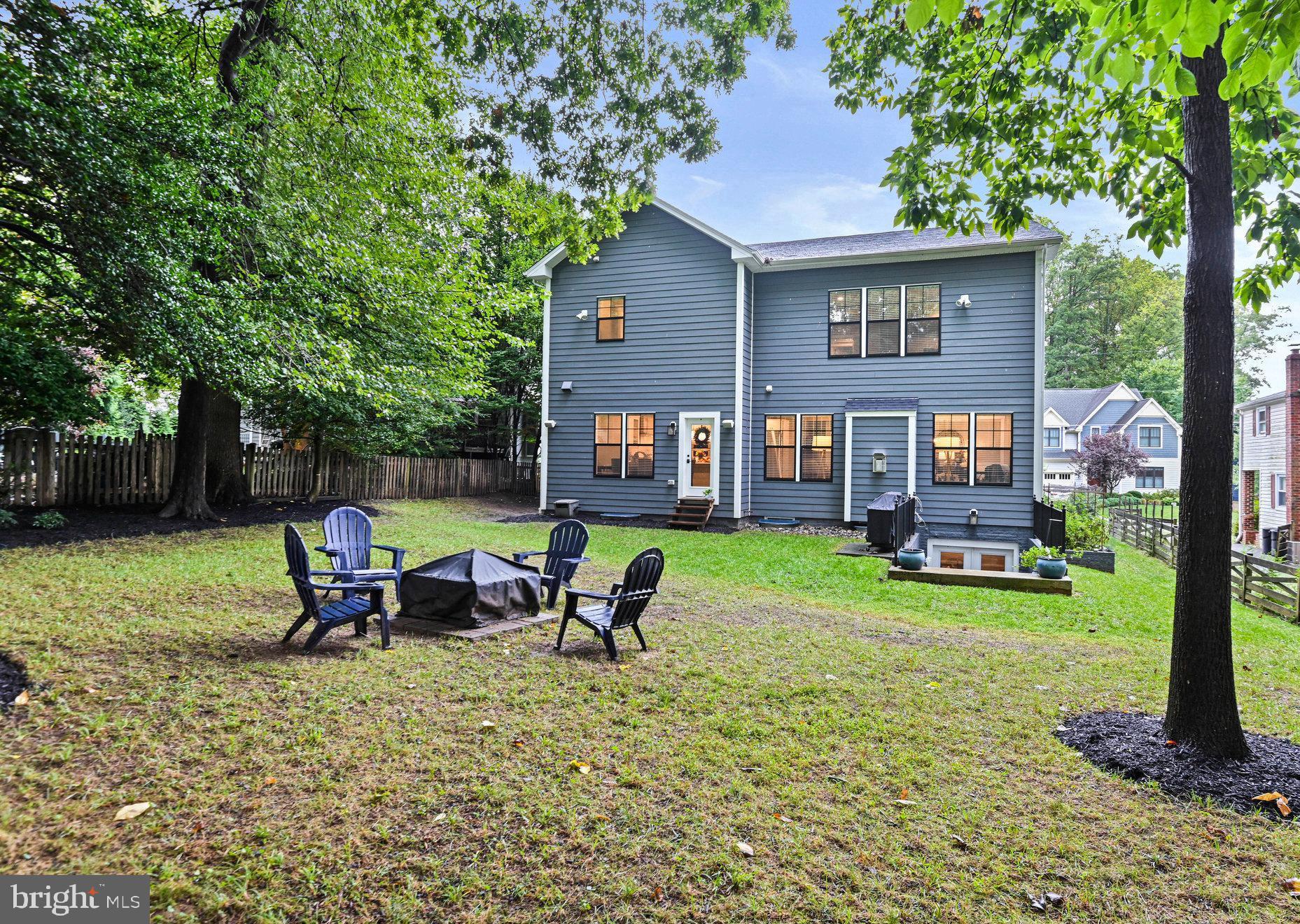 VIENNA WOODS - Residential