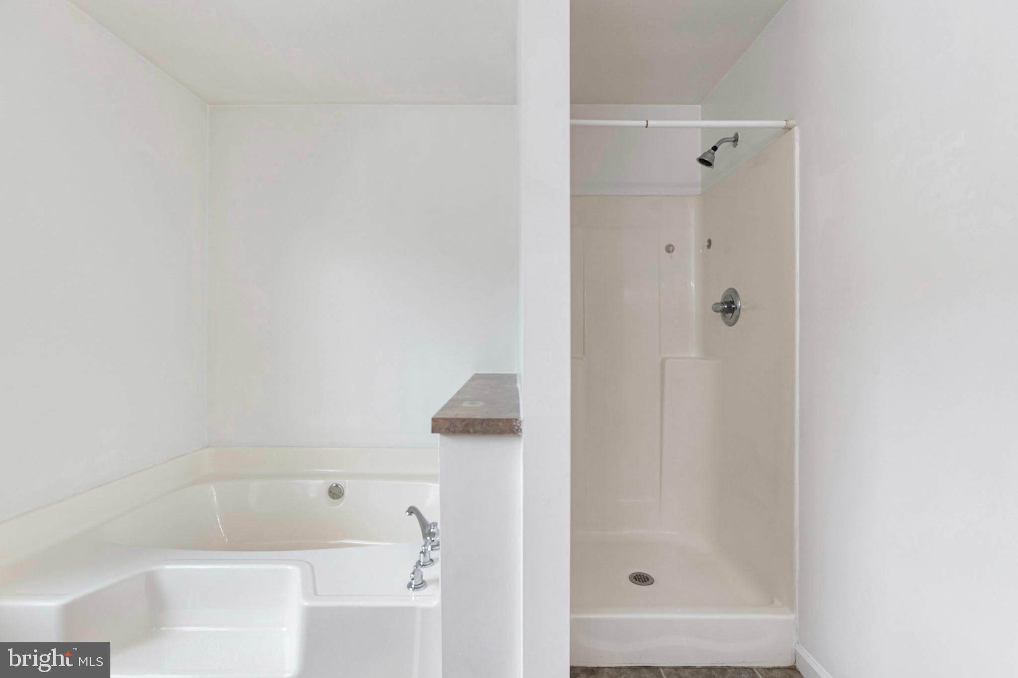 NONAVAILABLE - Residential Lease