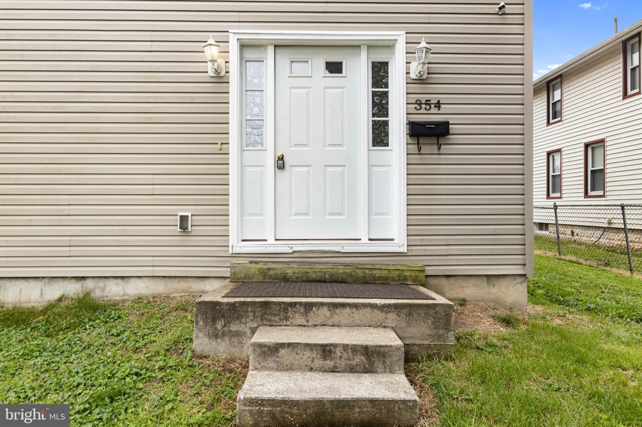 NONAVAILABLE - Residential Lease