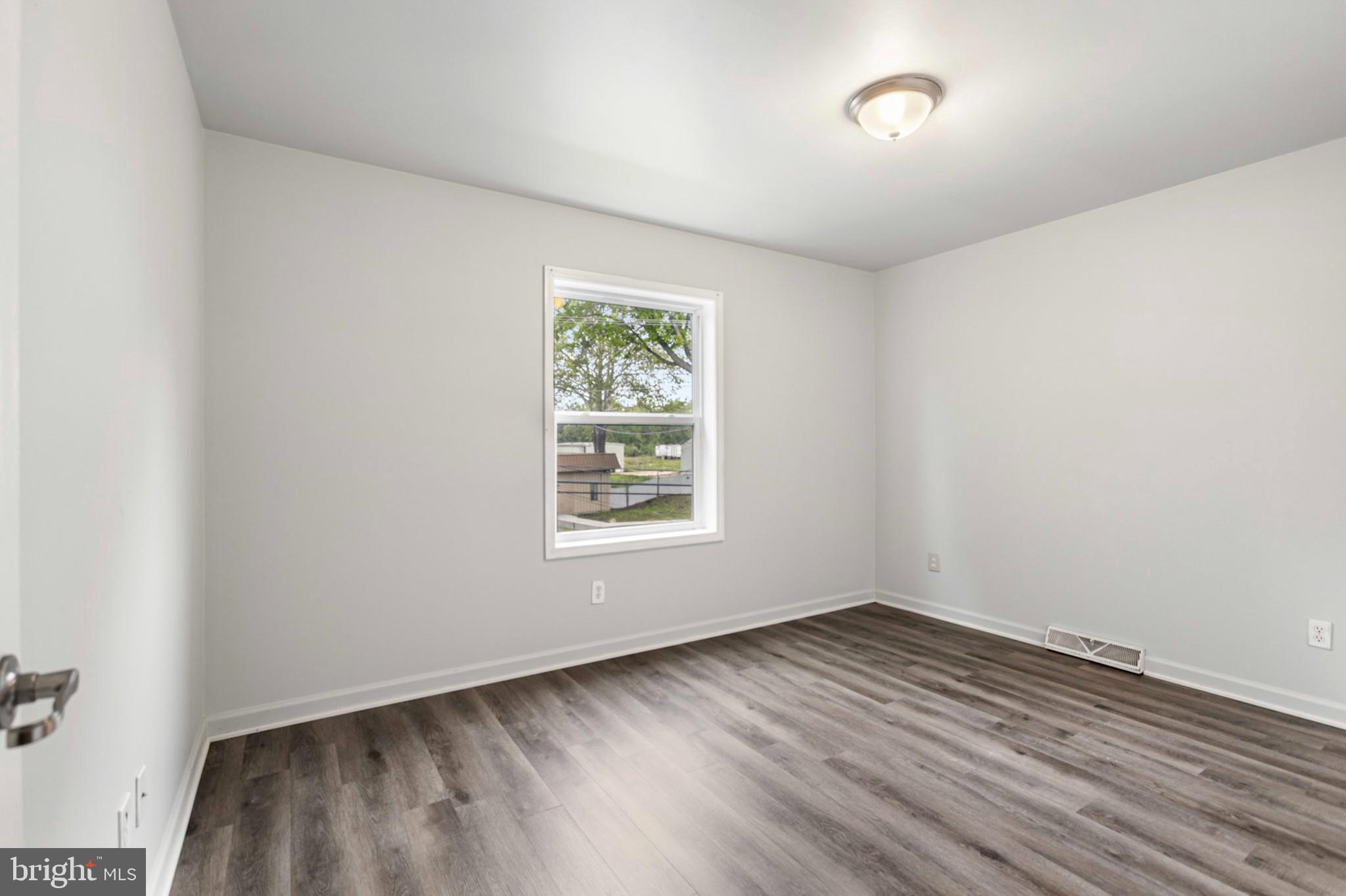 NONAVAILABLE - Residential Lease