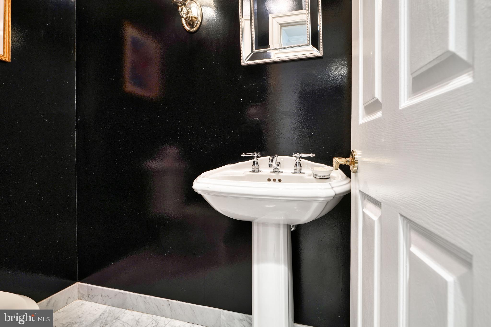 MOUNT VERNON PLACE HISTORIC DISTRICT - Residential