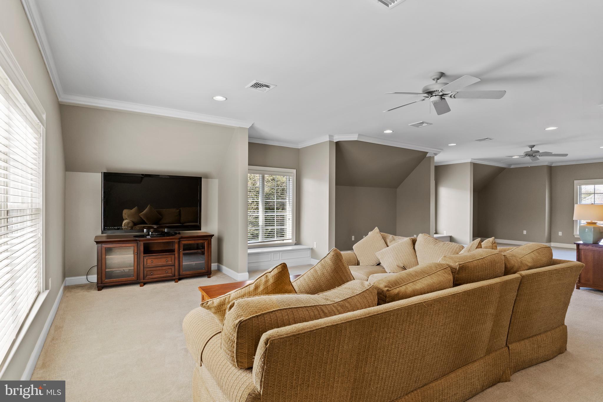 PINEHURST HILLS - Residential