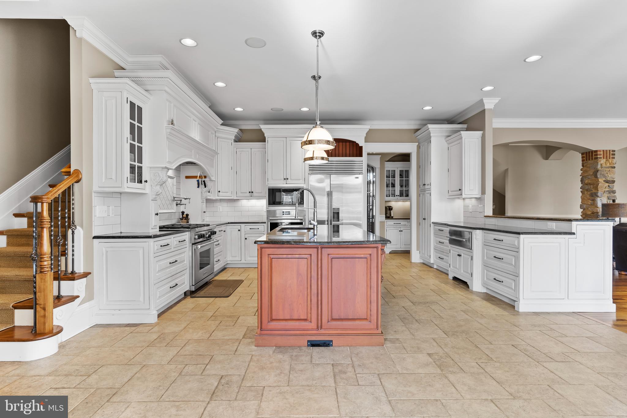 PINEHURST HILLS - Residential