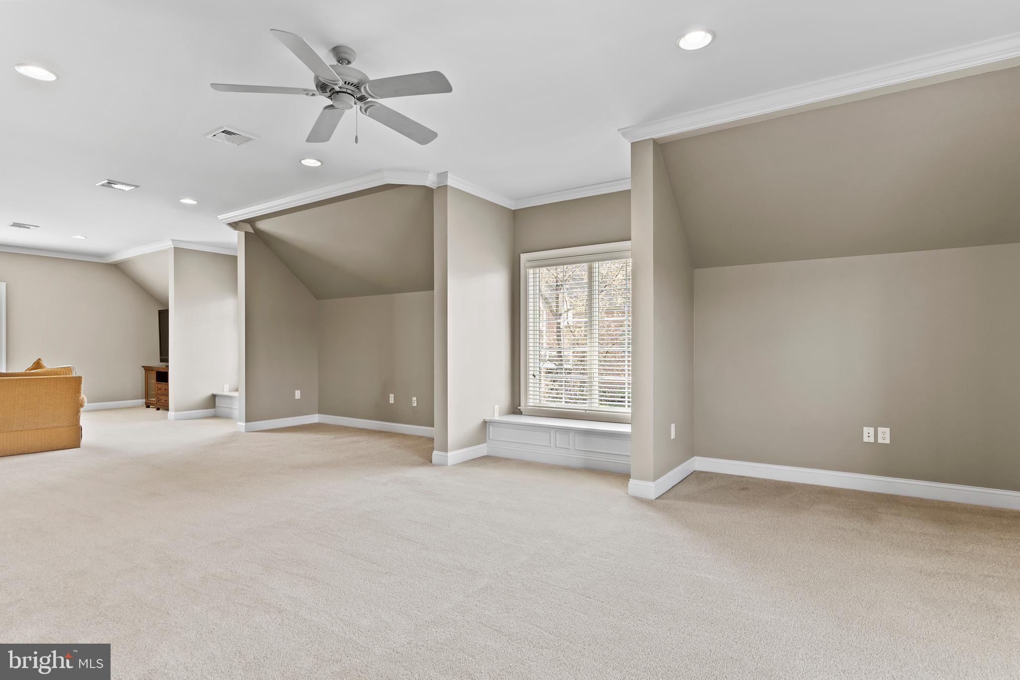 PINEHURST HILLS - Residential