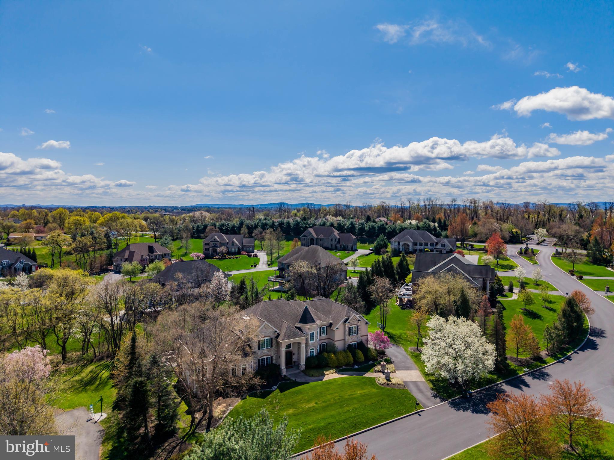 PINEHURST HILLS - Residential