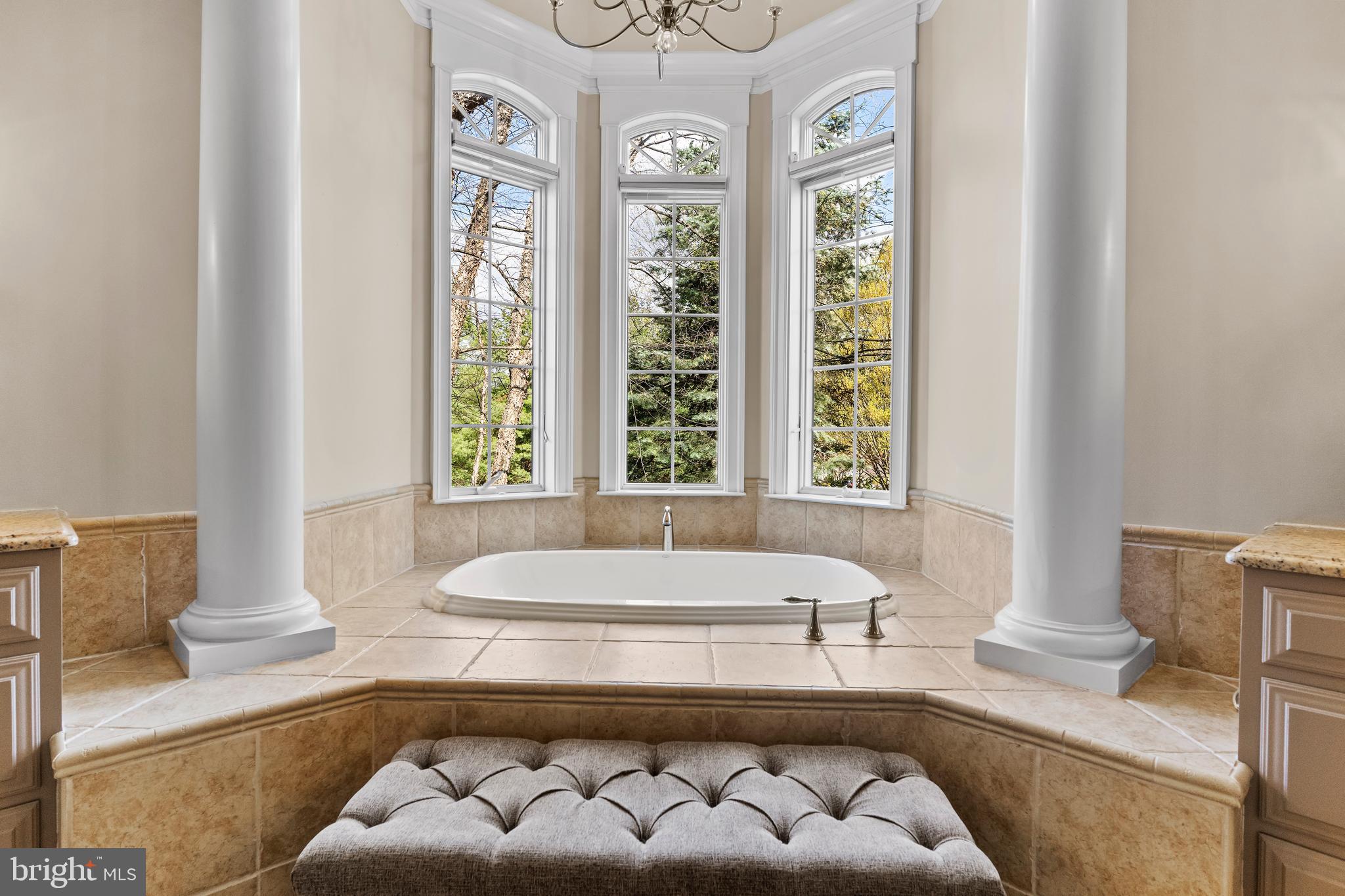 PINEHURST HILLS - Residential